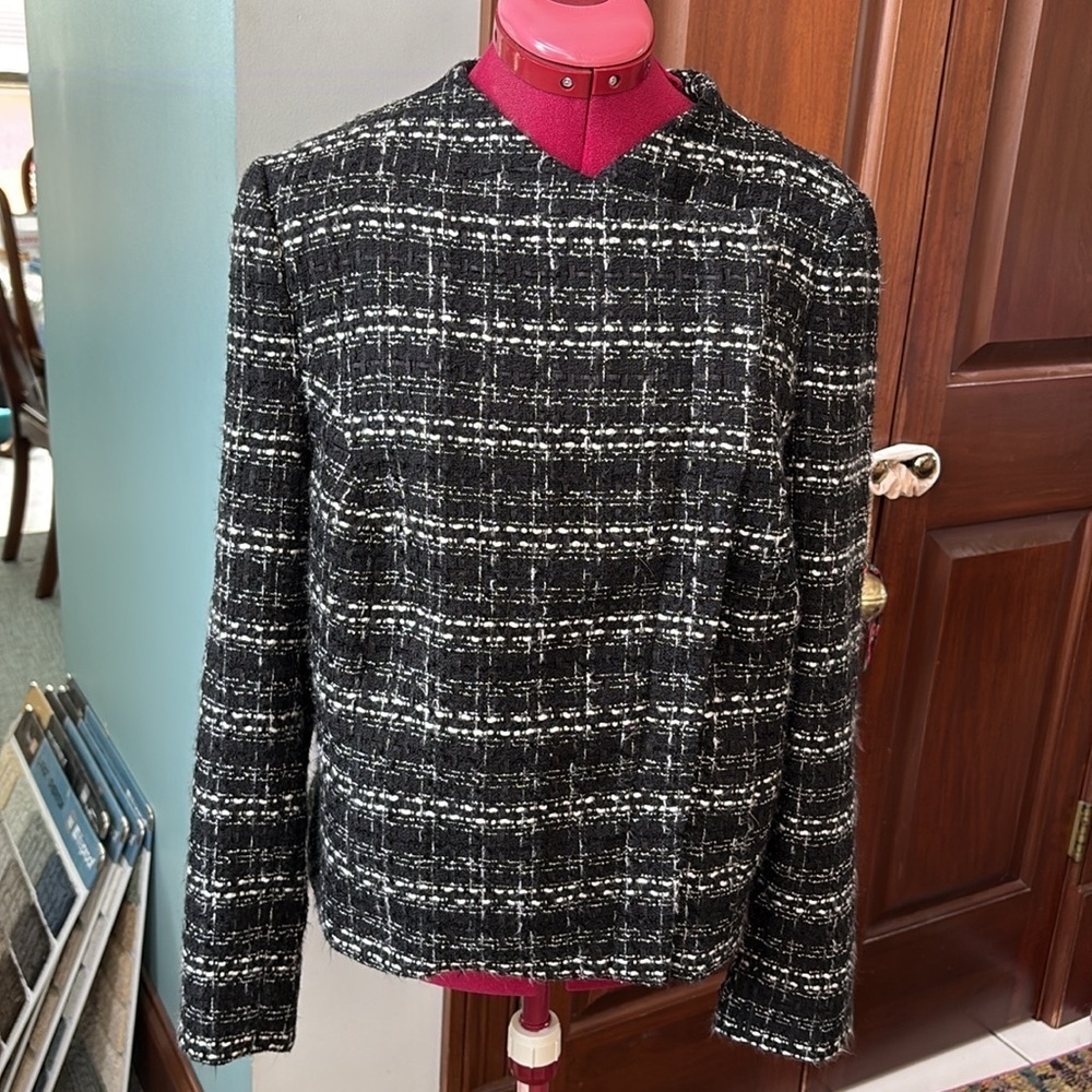The limited Moto jacket Tweed woven Black & White diagonal zip front size 10